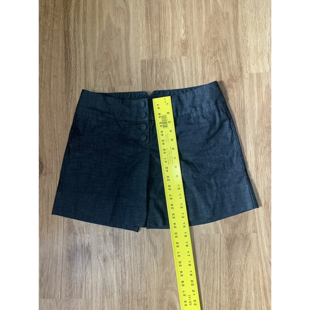 The Limited Drew Fit Woman's Black Gray Stripe Shorts Size‎ 6